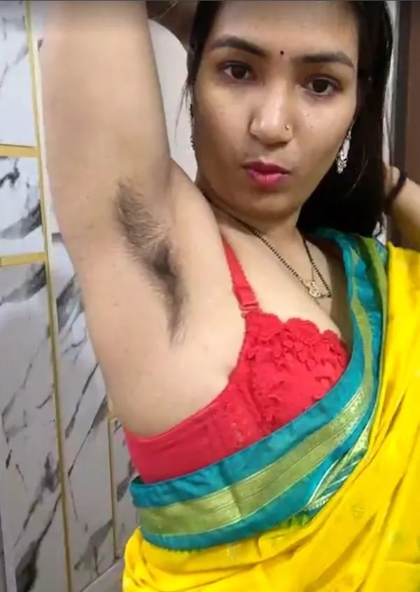 Photo 2 in Cute Desi Bhabhi Exposes Juicy Boobs