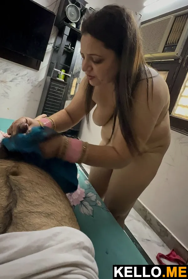 Photo 15 in Hot Sri Lankan MILF Sucking Big Cock