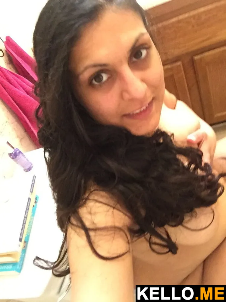 Photo 1 in Horny Mature Desi Big Boobs Bhabhi Nude Photos