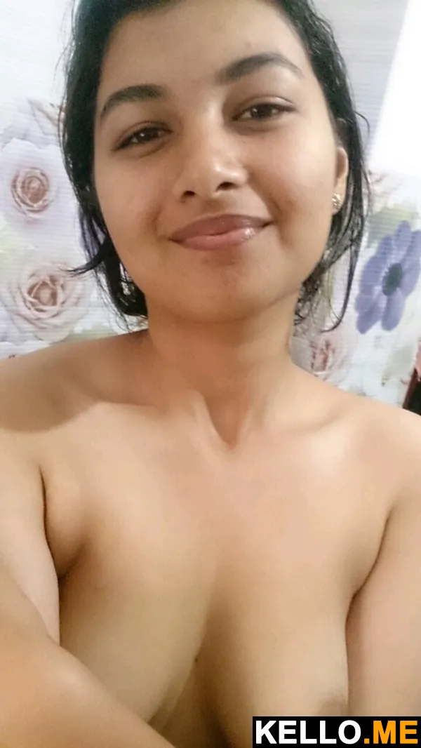 Photo 15 in Beautiful Delhi Girlfriend Anaya Arousing Nudes