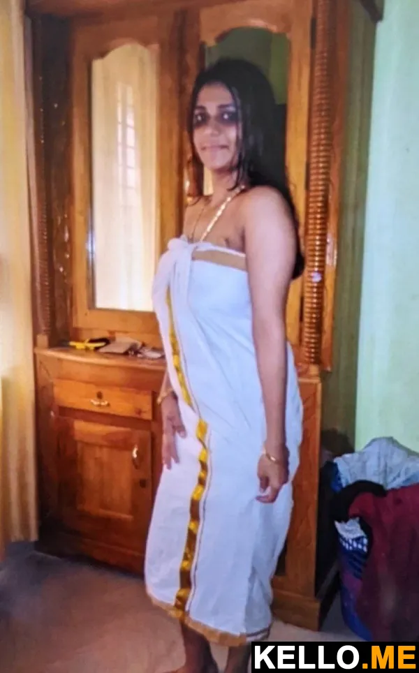 Photo 2 in Sexy Mallu Wife Juicy Big Boobs And Pussy Pics