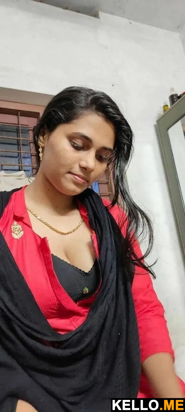 Photo 3 in Sexy Mallu Wife Juicy Big Boobs And Pussy Pics