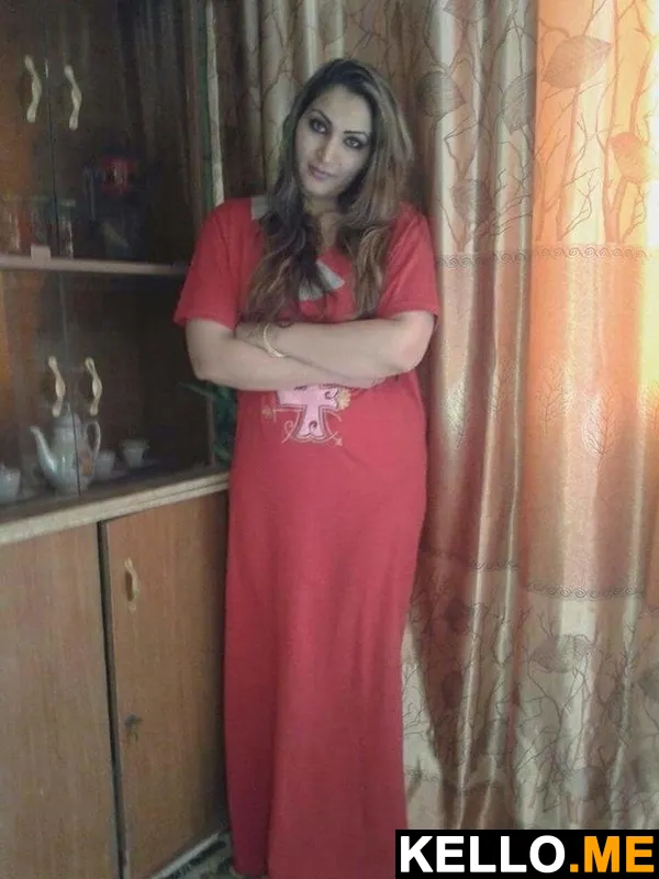 Photo 4 in Hot Pakistani Bhabhi Lovely Boobs And Pussy