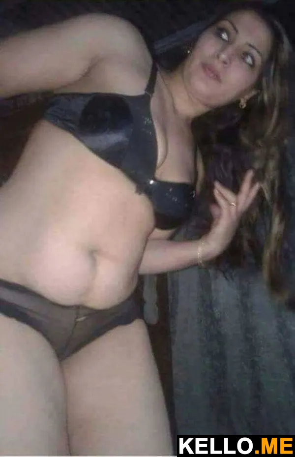 Photo 11 in Hot Pakistani Bhabhi Lovely Boobs And Pussy